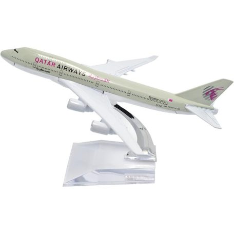 QATAR AIRWAYS B747 repülőgép modell